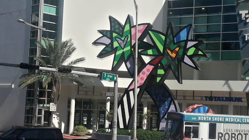 Shopping Mall «Fifth and Alton», reviews and photos, 1100 6th St, Miami Beach, FL 33139, USA