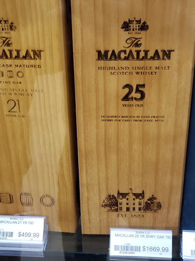 Liquor Store «Bottles Beverage Superstore», reviews and photos, 610 Coleman Blvd, Mt Pleasant, SC 29464, USA