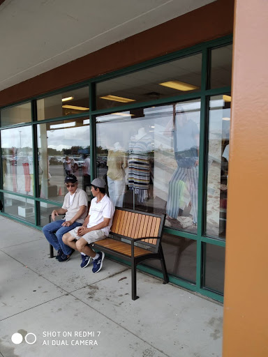 Shopping Mall «Albertville Premium Outlets», reviews and photos, 6415 Labeaux Ave NE, Albertville, MN 55301, USA