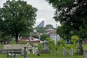 Historic Linden Grove Cemetery & Arboretum image