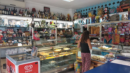 Pastelería y cafetería Mare Nostrum en Roda de Berà, Tarragona