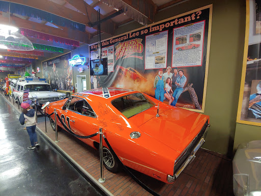 Tourist Attraction «Volo Auto Museum», reviews and photos, 27582 Volo Village Rd, Volo, IL 60073, USA