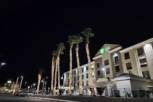 Holiday Inn Express & Suites Yuma, an IHG Hotel image