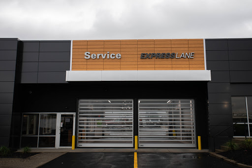 Chrysler Dealer «Jake Sweeney Chrysler Jeep Dodge, Inc.», reviews and photos, 85 W Kemper Rd, Springdale, OH 45246, USA