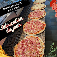 Pepperoni du Pizzas à emporter Distributeur automatique Pizza à Beauvoir-sur-Niort - n°1