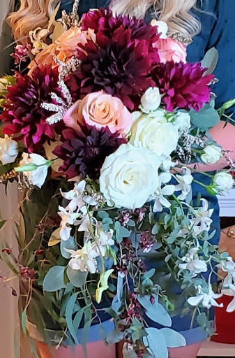 Florist «Chase Flowers & Gifts», reviews and photos, 2110 Main St, Springfield, OR 97477, USA