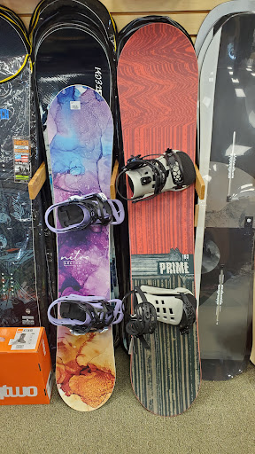 Sporting Goods Store «Peter Glenn Ski & Sports», reviews and photos, 9507 W Broad St, Richmond, VA 23294, USA