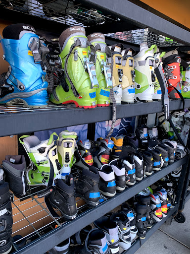 Ski Shop «BOBOS SKI BOARD PATIO», reviews and photos, 475 E Moana Ln, Reno, NV 89502, USA