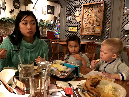 American Restaurant «Cracker Barrel Old Country Store», reviews and photos, 10250 Plaza Americana Dr, Baton Rouge, LA 70816, USA