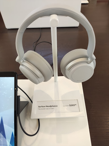 Computer Store «Microsoft Store», reviews and photos, 116 Bellevue Way NE, Bellevue, WA 98004, USA