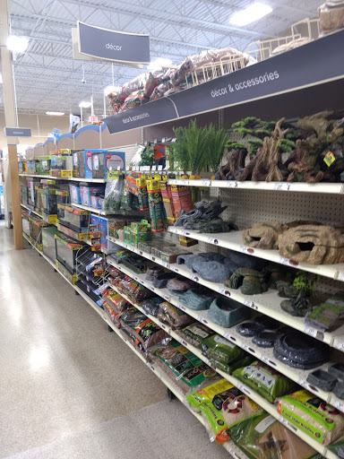 Pet Supply Store «PetSmart», reviews and photos, 4810 1st Ave NE, Cedar Rapids, IA 52402, USA