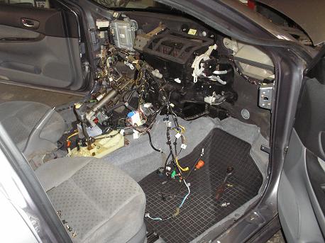 Opinii despre AUTÓKLÍMA AUTÓVILLAMOSSÁG BUBUVILL în Budaörs - Autószerelő