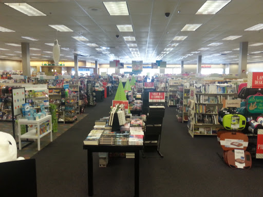 Book Store «Books-A-Million», reviews and photos, 4230 S Tamiami Trail, Venice, FL 34293, USA