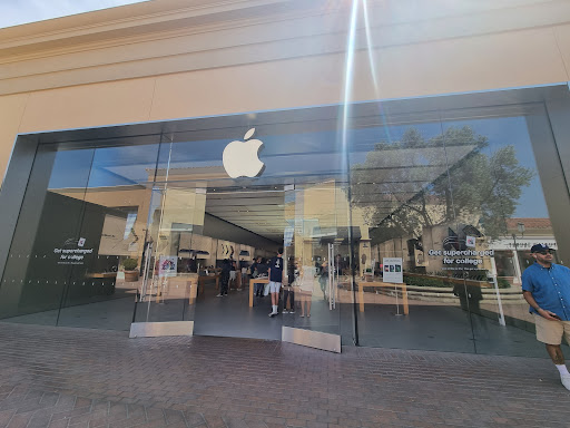 Apple Fashion Island image