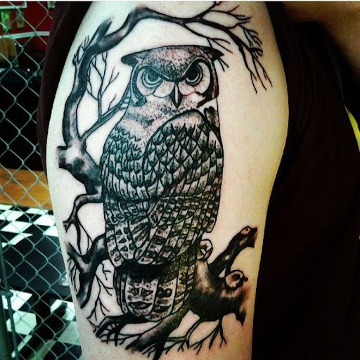 Tattoo Shop «Hollyweird Tattoos», reviews and photos, 569 GA-138, Jonesboro, GA 30236, USA