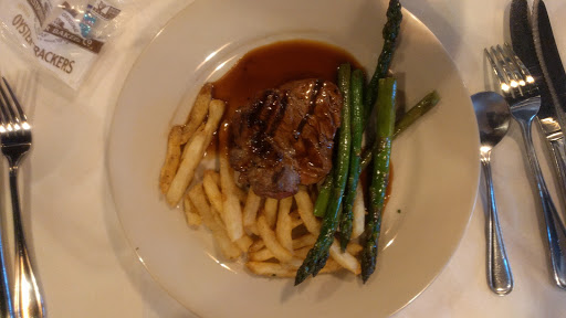 New American Restaurant «Canoe Club», reviews and photos, 27 S Main St, Hanover, NH 03755, USA