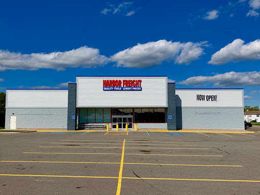 Harbor Freight Tools image 2