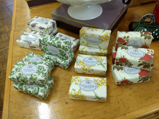 Day Spa «Rouge - Beauty, Spa, & Apothecary Boutique», reviews and photos, 17 S King St, Leesburg, VA 20175, USA