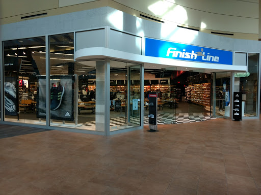 Shopping Mall «Jordan Creek Town Center», reviews and photos, 101 Jordan Creek Pkwy, West Des Moines, IA 50266, USA