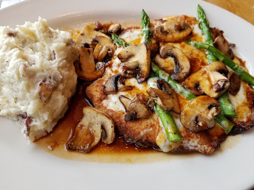 Shopping Mall «The Mall at The Source», reviews and photos, 1504 Old Country Rd, Westbury, NY 11590, USA