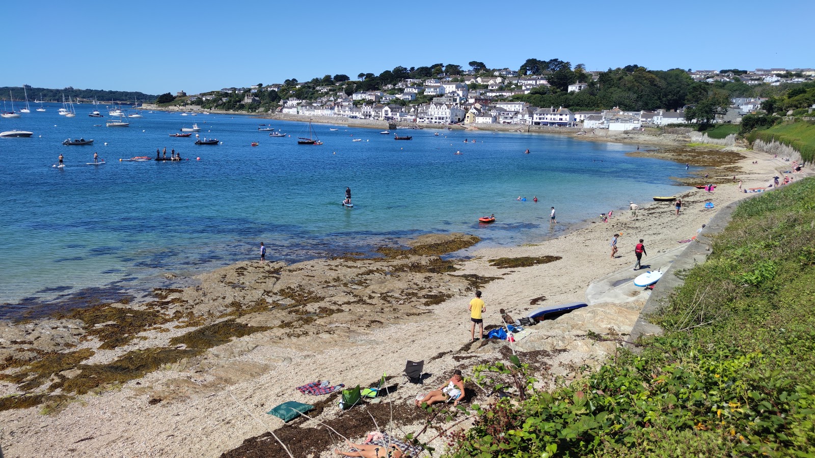 Photo of St Mawes beach with turquoise pure water surface