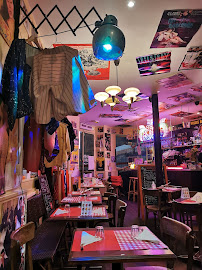 Atmosphère du Restaurant japonais Shinjuku Pigalle à Paris - n°19