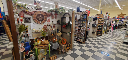 Antique Store «Craftiques Mall - NW Military», reviews and photos, 2375 NW Military Hwy, San Antonio, TX 78231, USA