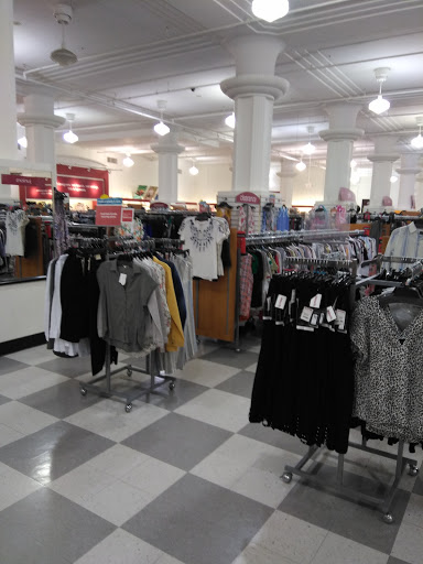 Department Store «T.J. Maxx», reviews and photos, 50 N Illinois St, Indianapolis, IN 46204, USA