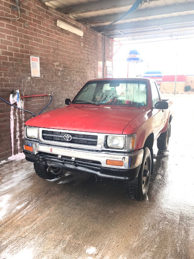 Car Wash «Spirit of America Car Wash», reviews and photos, 1308 Ogden Ave, Downers Grove, IL 60515, USA