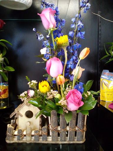 Florist «Gulfport Florist», reviews and photos, 1410 58th St S, Gulfport, FL 33707, USA