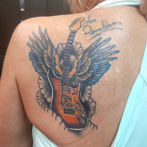 Tattoo Shop «Cloak and Dagger Tattoo», reviews and photos, 641 N Riverside Dr, Clarksville, TN 37040, USA