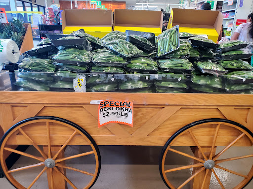 Grocery Store «Patel Brothers», reviews and photos, 830 W Golf Rd, Schaumburg, IL 60194, USA