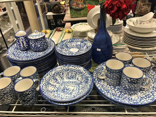 Thrift Store «Hope Chest Thrift Store», reviews and photos, 1215 8th Ave W, Bradenton, FL 34205, USA