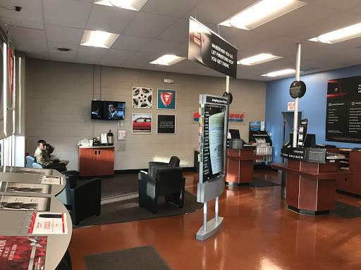 Tire Shop «Firestone Complete Auto Care», reviews and photos, 2861 Fort Campbell Blvd, Clarksville, TN 37042, USA