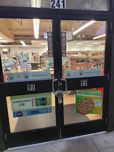 Convenience Store «7-Eleven», reviews and photos, 241 Glen Cove Rd, Carle Place, NY 11514, USA