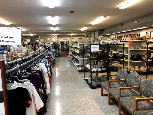 Thrift Store «Manatee Memorial Foundation Thrift Shop», reviews and photos, 4517 Manatee Ave W, Bradenton, FL 34209, USA