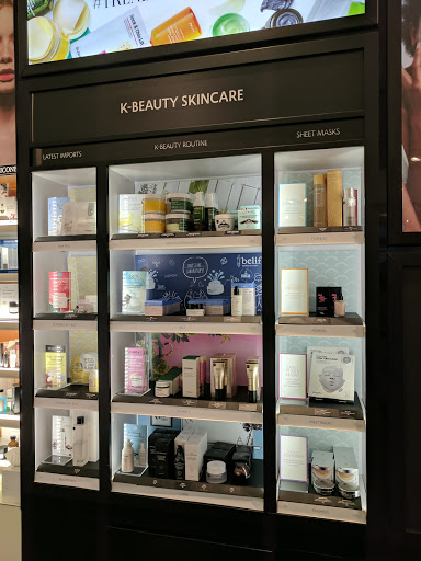 Cosmetics Store «SEPHORA», reviews and photos, 3200 N Sepulveda Blvd, Manhattan Beach, CA 90266, USA