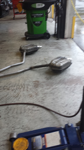 Tire Shop «Tires Plus», reviews and photos, 820 E Bloomingdale Ave, Brandon, FL 33511, USA