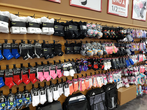 Shoe Store «Famous Footwear», reviews and photos, 8254 Agora Pkwy, Selma, TX 78154, USA