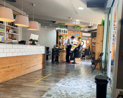 Perruqueria y Barbería Be Real en Sant Joan Despí, Barcelona