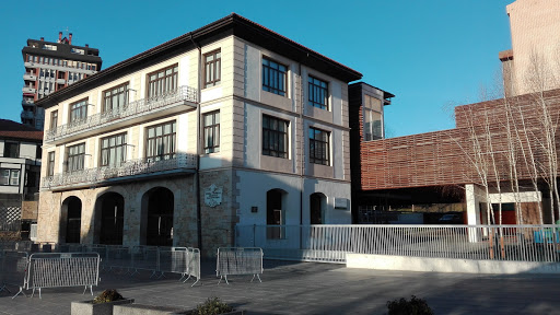 Colegio Gandasegi Eskola en Galdakao