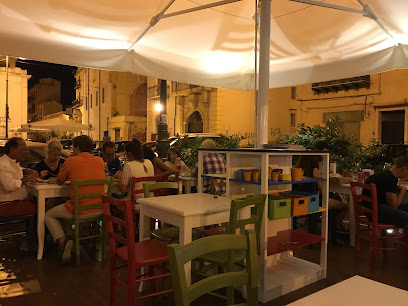 Pizzeria Frida - Piazza Sant,Onofrio, 37/38, 90134 Palermo PA, Italy