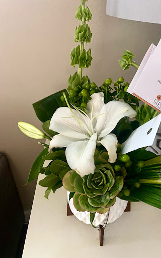 Florist «City Line Florist», reviews and photos, 2978 Nichols Ave, Trumbull, CT 06611, USA