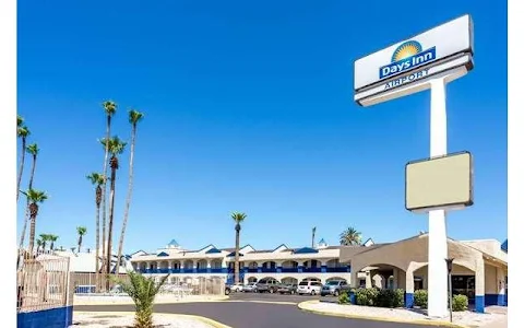 Days Inn by Wyndham Airport - Phoenix image
