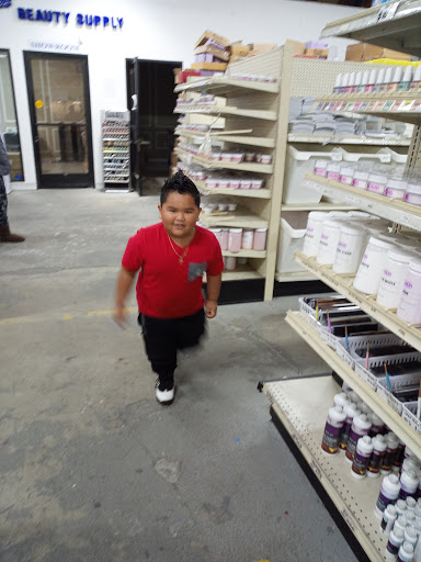 Beauty Supply Store «Skyline Beauty Supply Corporation.», reviews and photos, 1717 N Main St, Los Angeles, CA 90012, USA