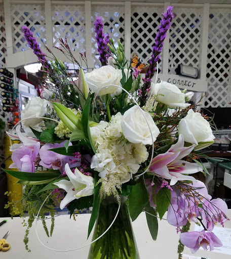 Florist «Enchanted Florist of Ypsilanti MI», reviews and photos, 46 E Cross St, Ypsilanti, MI 48198, USA