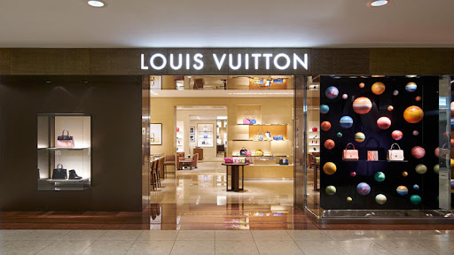 LOUIS VUITTON Takashimaya Tamagawa Store