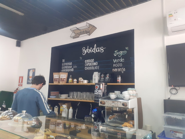 Opiniones de Amado Cafeteria en Canelones - Cafetería