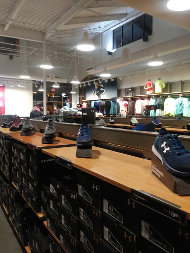 Clothing Store «Under Armour Factory House», reviews and photos, 100 Citadel Drive, Commerce, CA 90040, USA