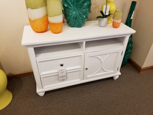 Furniture Store «La-Z-Boy Furniture Galleries», reviews and photos, 11967 Jefferson Ave, Newport News, VA 23606, USA